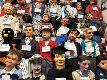 Ventriloquial figures on shelves at the Vent Haven Museum